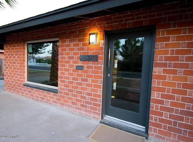 1st image of 2219 W Indianola Ave