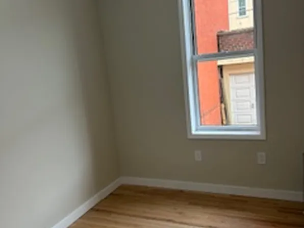 32-76 35th Street image 10 of 10