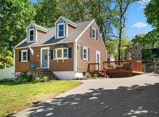 32 Fox Hill Rd, Billerica, MA 01821