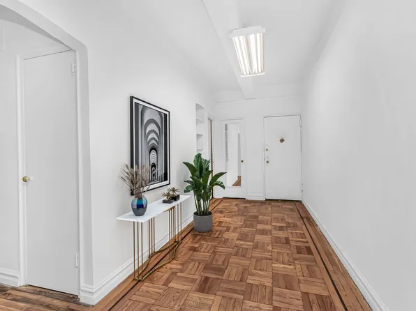 860 Grand Concourse image 11 of 14