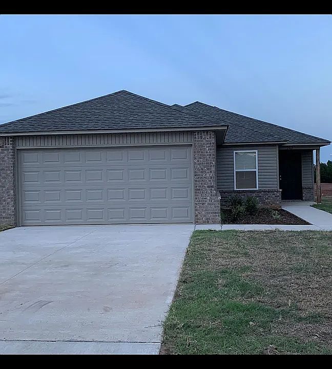 1st image of 1833 Sloane Dr