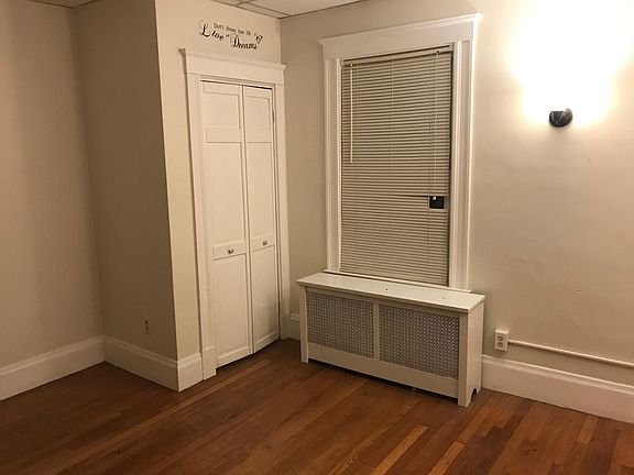 3rd image of 50 Graves Ave #2