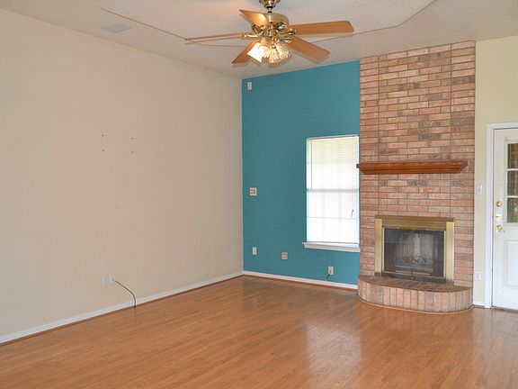 2nd image of 3303 Christina Ln