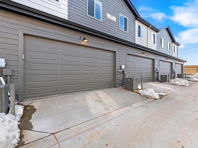 2720 Barnstormer St #3 — Photo 14