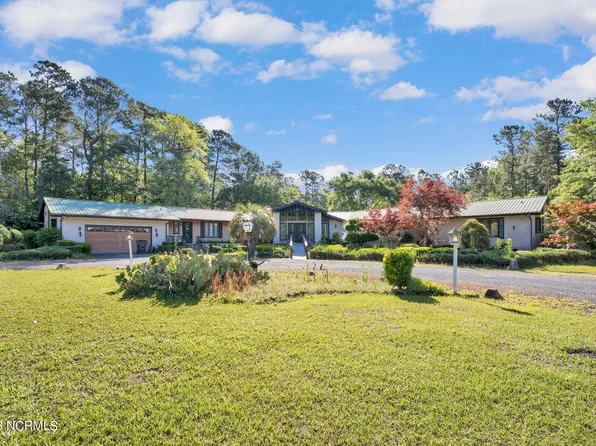 4760 Hallsboro Road N, Clarkton, NC 28433