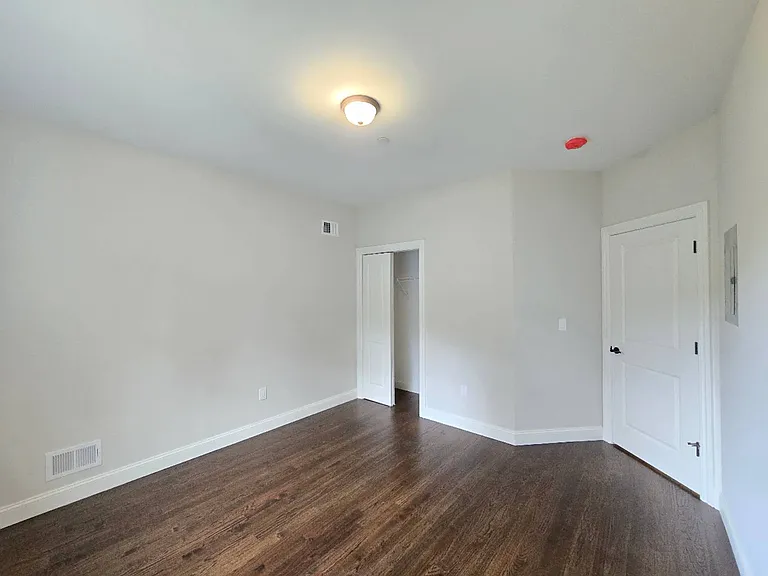 79 Wandel Ave #2 — Photo 16