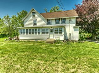 38 Walker Rd, Hilton, NY 14468