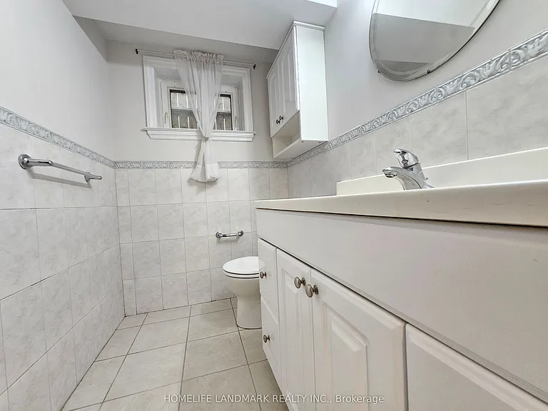 155 Churchill Ave #BASEMENT — Photo 9