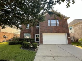 2212 Coral Cove Dr, Pearland, TX 77584