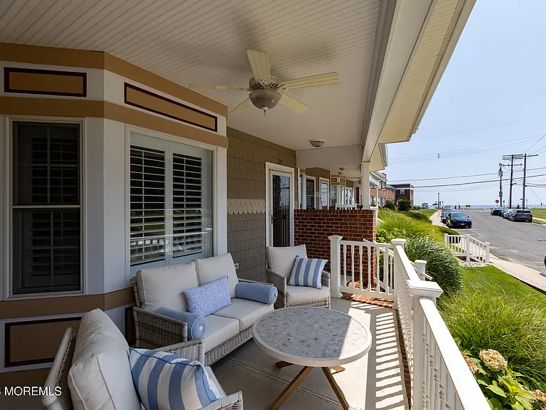 29 Pavilion Ave #29 — Photo 8