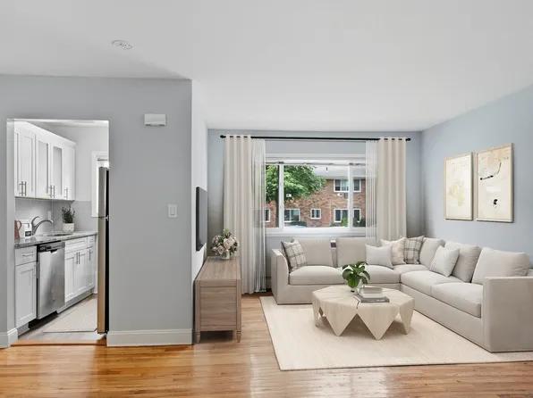 Eagle Rock Apartments at Nesconset