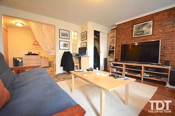Rented by J Misrahi Realty Corp | media 23