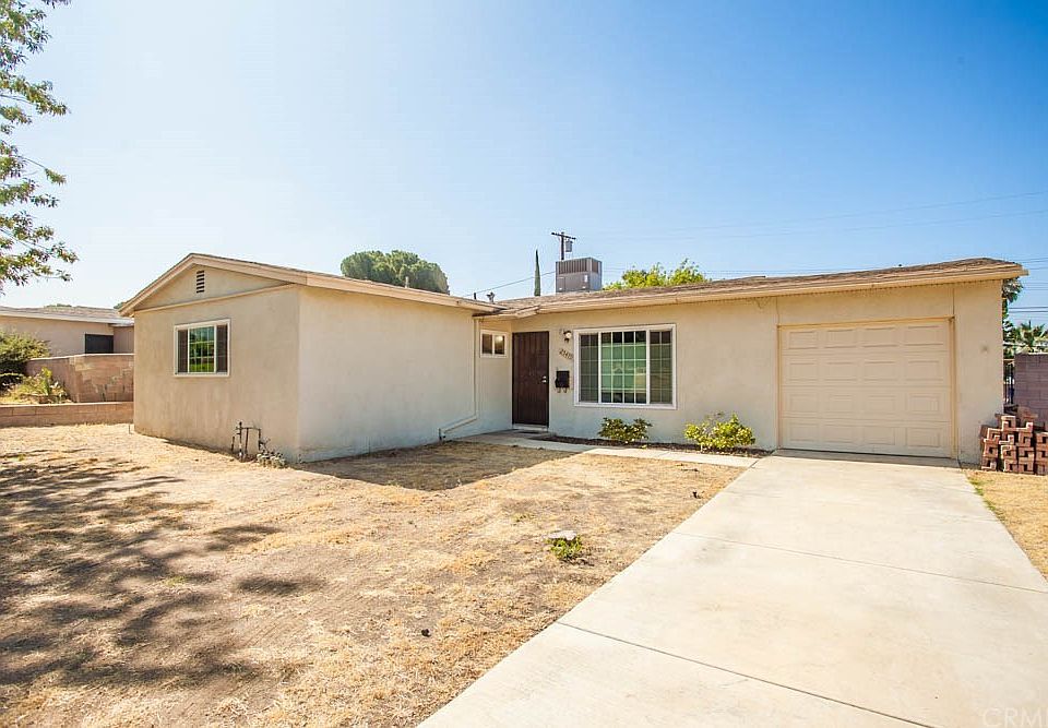 1st image of 25479 Toluca Dr
