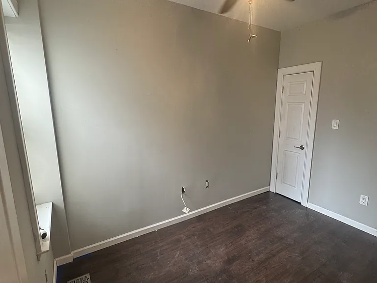 3445 Edgemont St — Photo 6