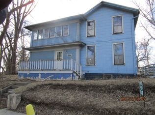 302 S Pearl St, Janesville, WI 53545