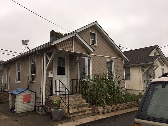 4th image of 15 Thelma Ct
