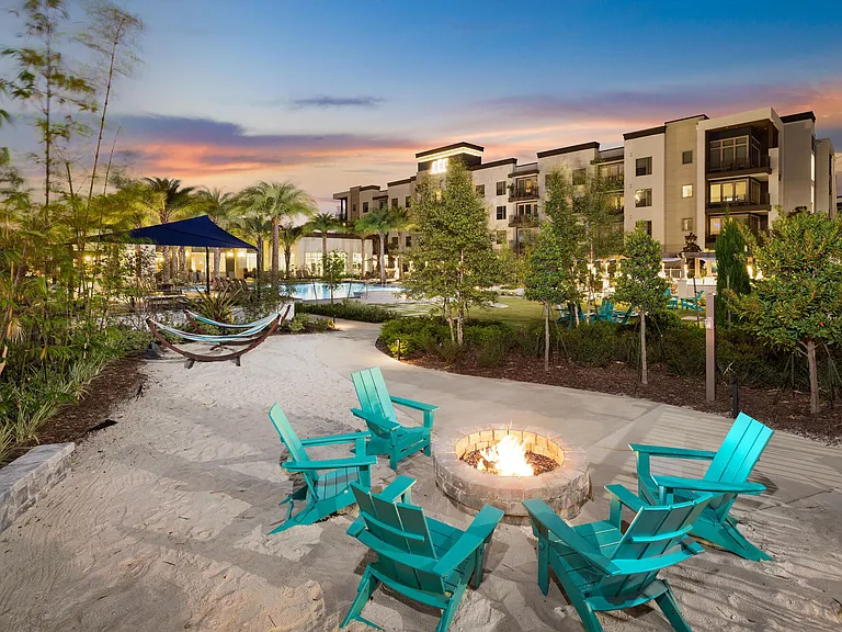 SUR Southside Quarter apartments community photo