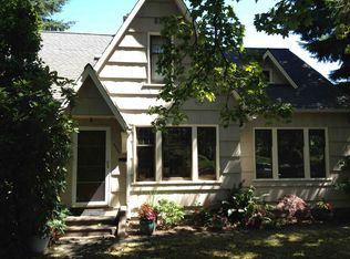 5026 36th Ave NE, Seattle, WA 98105
