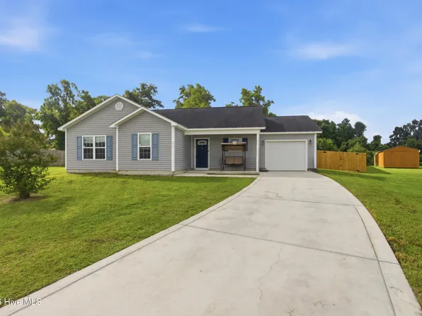 613 Denim Drive, Richlands, NC 28574
