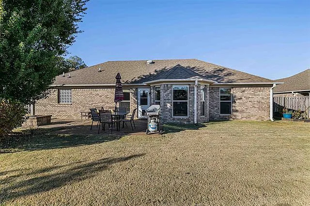 12 Lillie Cv — Photo 17