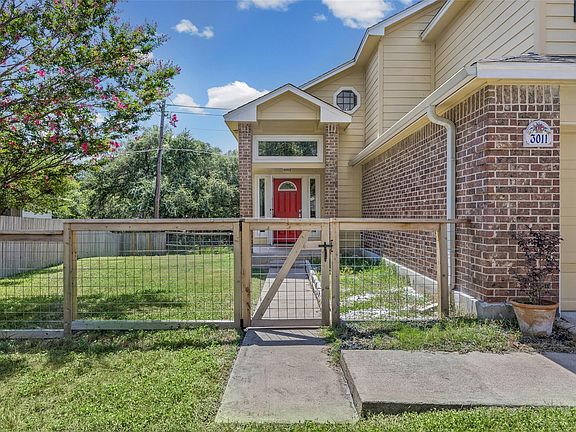 4th image of 3011 Wadsworth Way