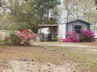 604 Bishop Ct, Hampstead, NC 28443