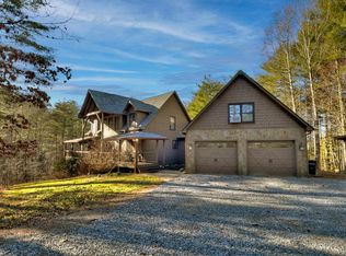 90 Twin Lakes Rd, Blue Ridge, GA 30513