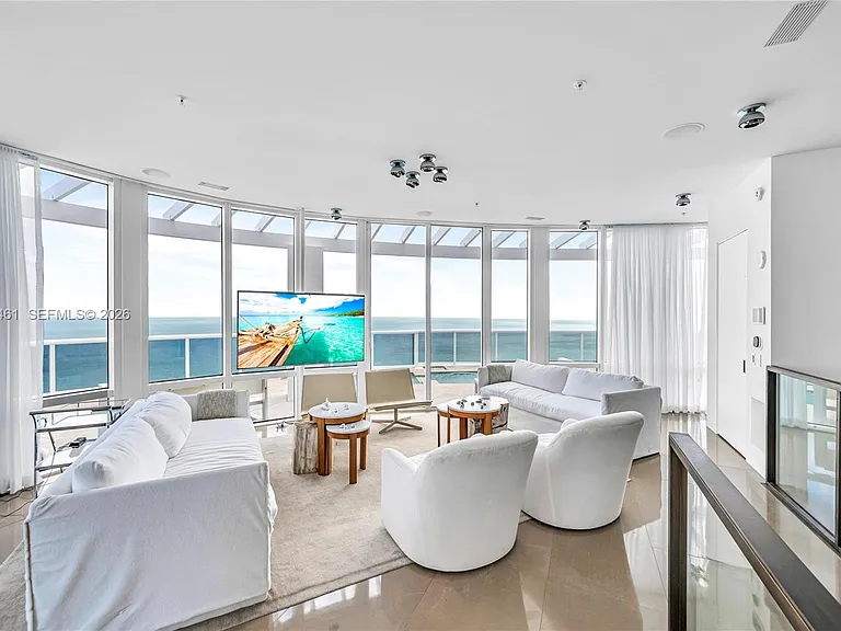 18101 Collins Ave #5509 — Photo 24