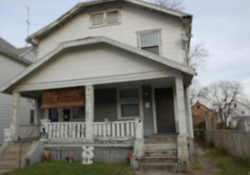 1st image of 120 N McGee St
