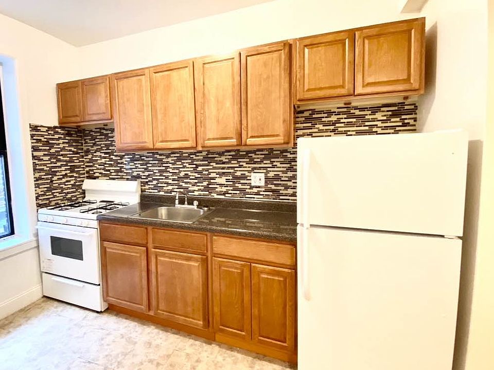 1st image of 222 W 140th St #A