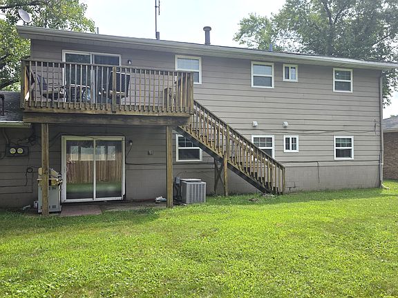 3rd image of 7021 N Knoxville Ave