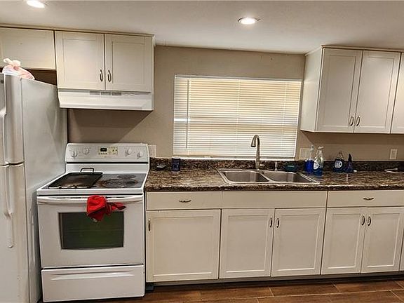 2nd image of 1423 Lura AVE