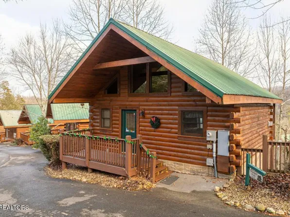 1779 Mountain Shadows Way, Gatlinburg, TN 37738