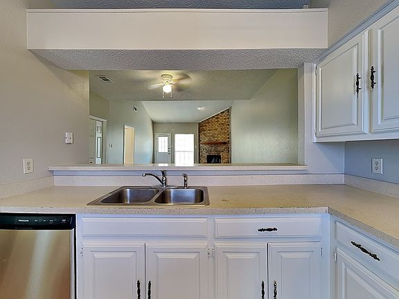 3rd image of 6206 Alissa Dr