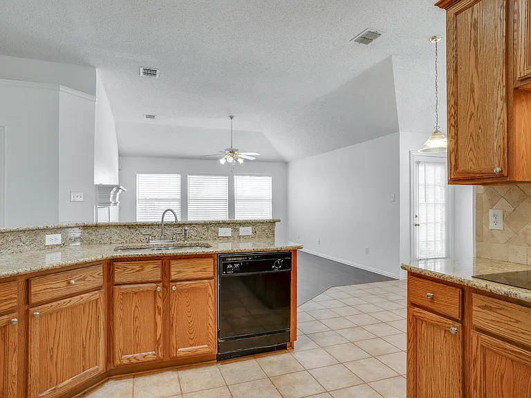 8611 Ironwood Dr — Photo 24