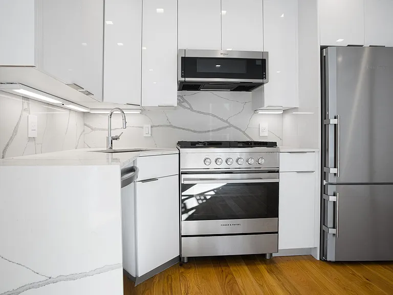 92 Atlantic Ave #6 — Photo 5