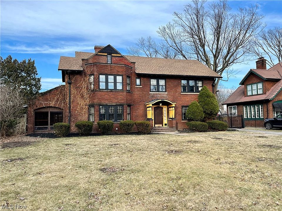 1st image of 11200 Lake Ave