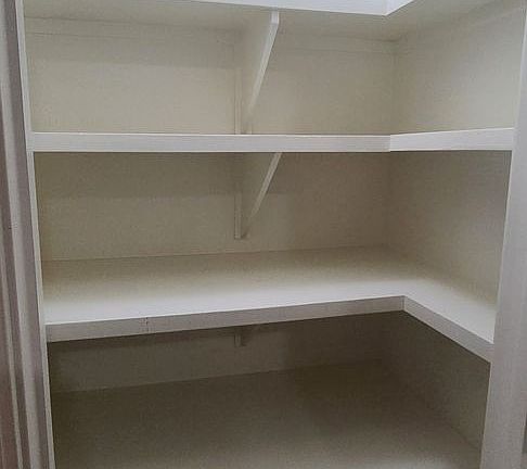 5th image of 2331 Banita St