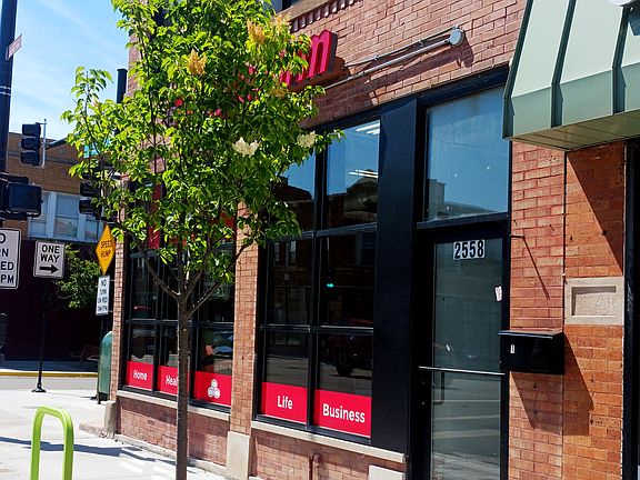 2nd image of 2558 W Lawrence Ave #2F