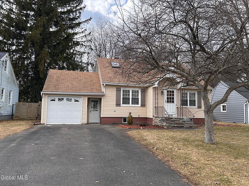 3rd image of 1026 Eugene Drive
