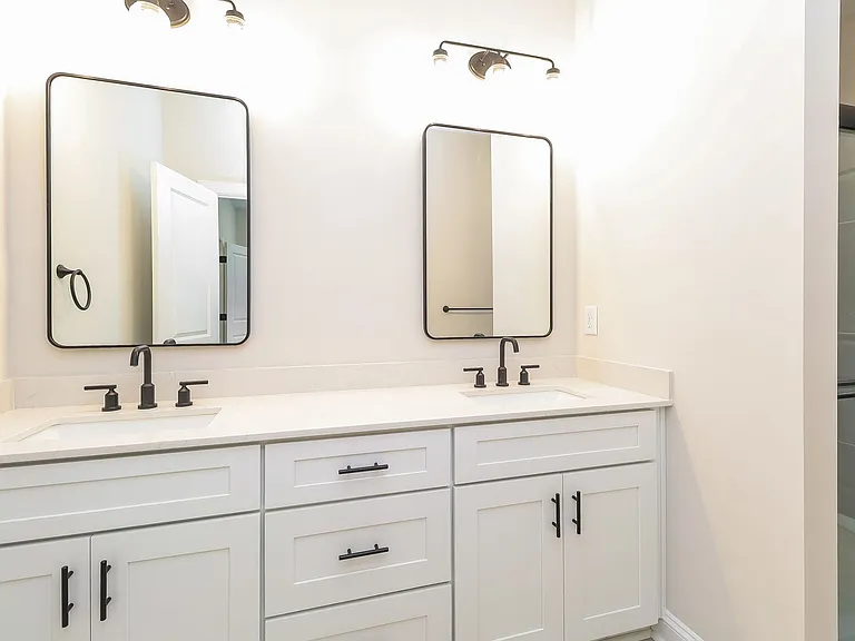 3607 Corbett St — Photo 11