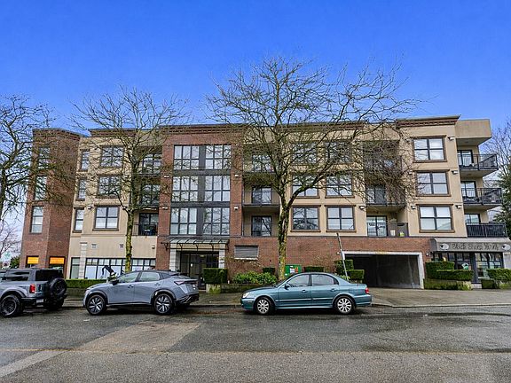 2nd image of 84 Grant St #2009