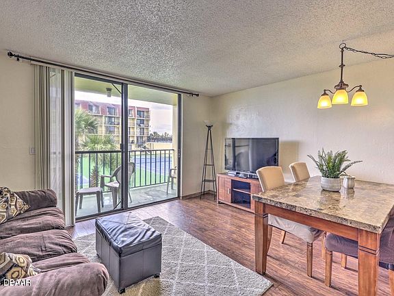 2nd image of 1441 N Atlantic Ave APT 217