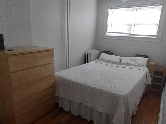 4th image of 611 W Cheltenham Ave Floor 1