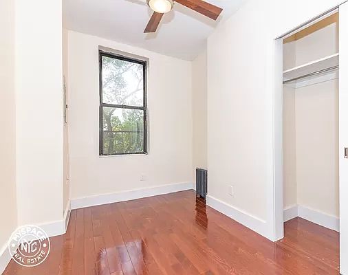 4th image of 223 Bainbridge St #8U