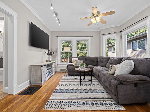 5th image of 198 W Quincy St