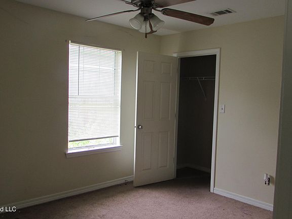 3rd image of 5386 Quail Creek Cir