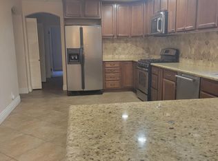 855 Anns Way, Vista, CA 92083