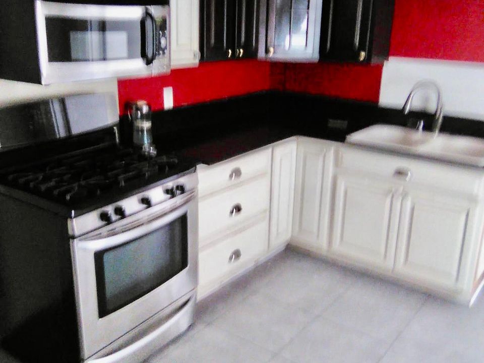 1st image of 612 S Scott St #612