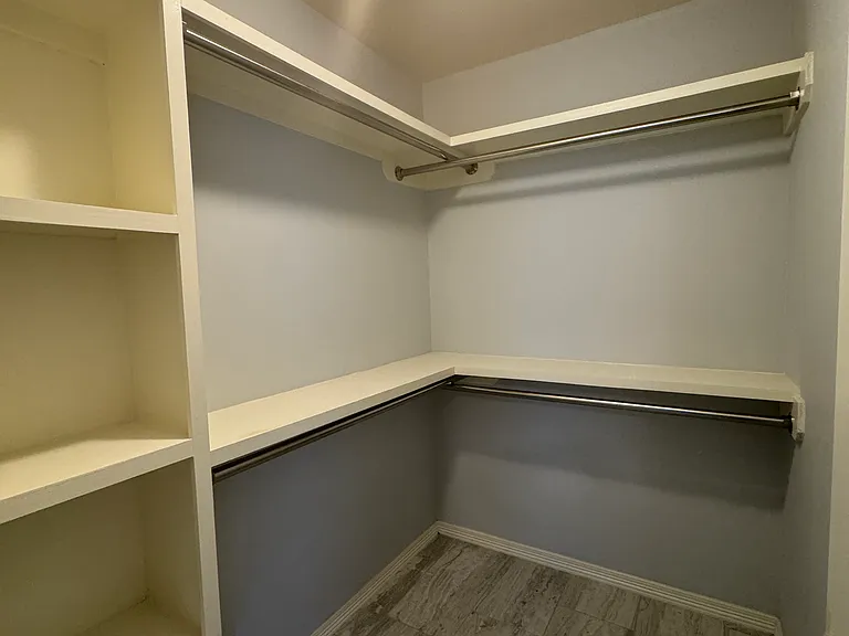 2004 Ash Cir — Photo 18